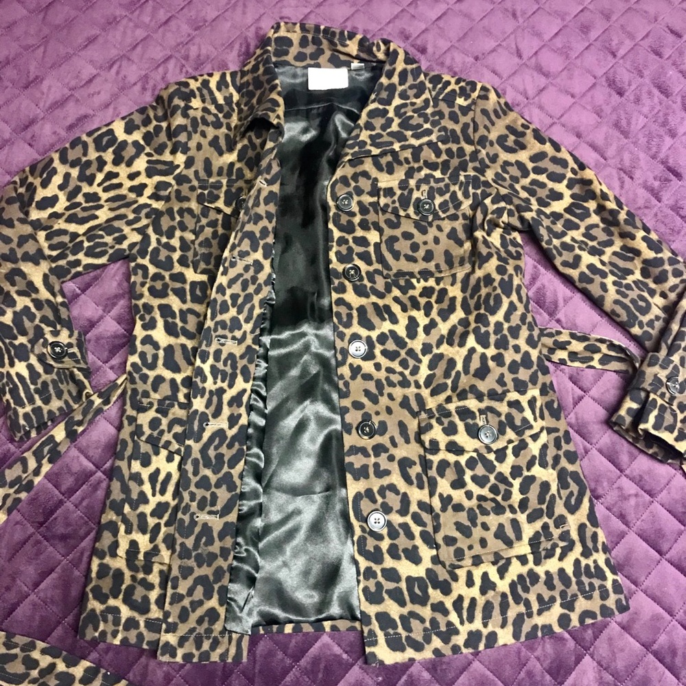 Cheetah Blazer Jacket w Tie Size XS Like New